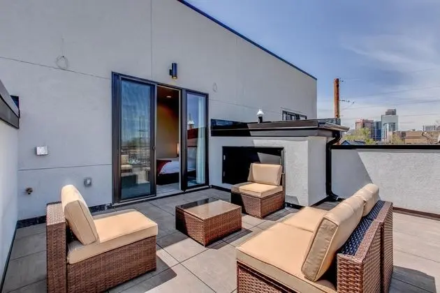 Ev, Birden Çok Yatak (Roof Deck Walk to Parks and St Joseph)