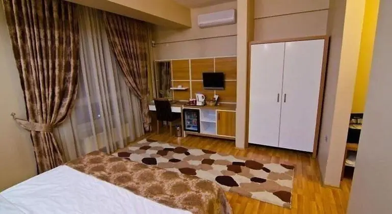 Standard Tek Büyük veya İki Ayrı Yataklı Oda