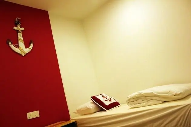 Tek Kişilik Oda, Ortak Banyo (Private)