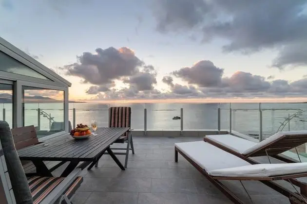 Apart Daire, 2 Yatak Odası, Teras, Plaj Manzaralı