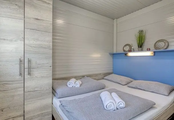 Family Karavan, Birden Çok Yatak, Buzdolabı ve Mikrodalga (Rooftop Home With Whirlpool & Sauna)