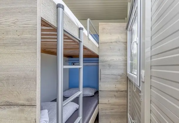 Family Karavan, Birden Çok Yatak, Buzdolabı ve Mikrodalga (Rooftop Home With Whirlpool & Sauna)