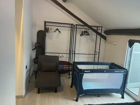 Apart Daire, 1 Büyük (Queen) Boy Yatak ve Çekyat