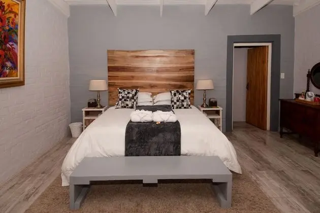 Superior Luxury Room 3