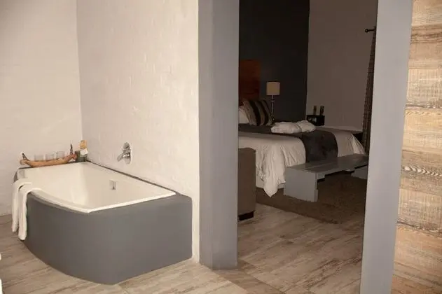 Superior Luxury Room 3