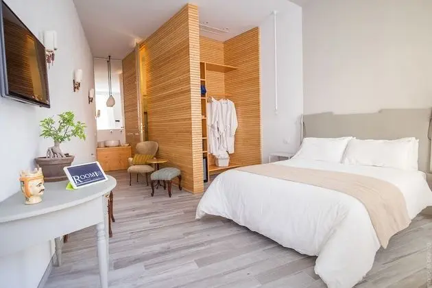 Comfort Tek Büyük Yataklı Oda