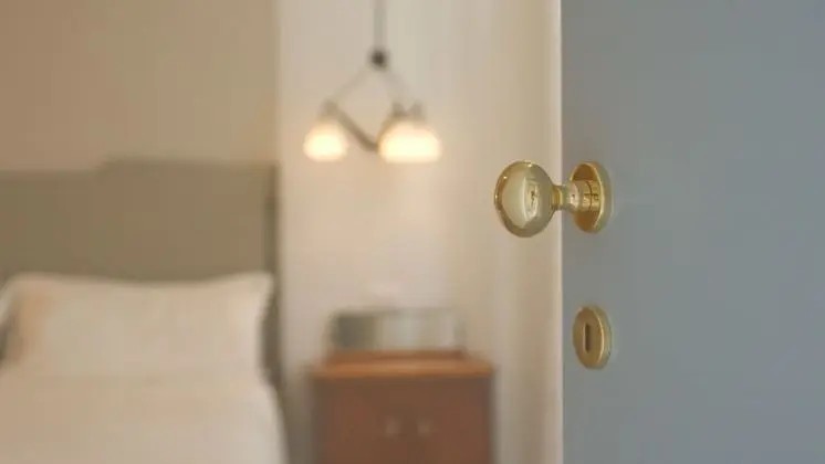 Comfort Tek Büyük Yataklı Oda