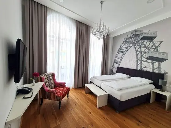 Tek Büyük Yataklı Oda