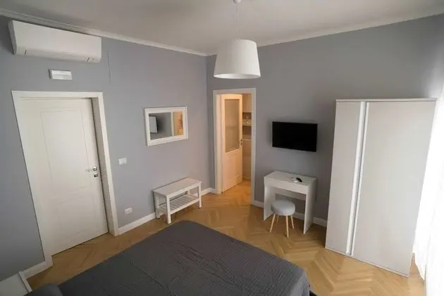 Standard Tek Büyük Yataklı Oda