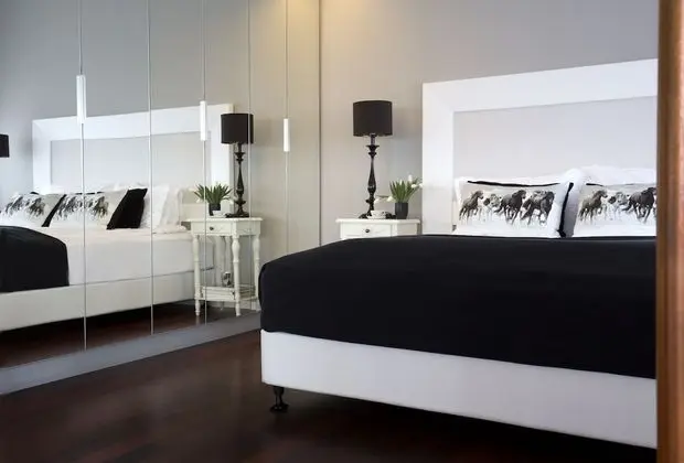 King Suite with Balcony and Mountain View