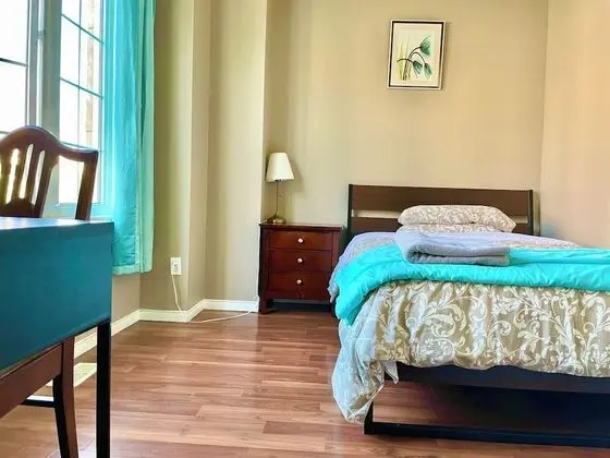 Comfort Büyük Yataklı Tek Kişilik Oda