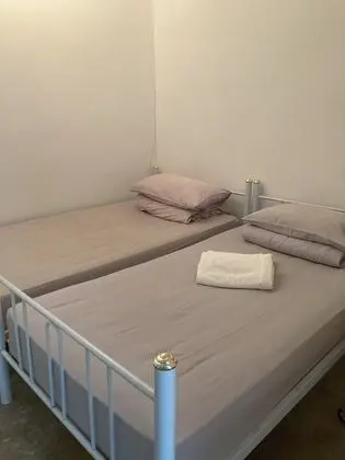 Basic Tek Büyük Yataklı Oda