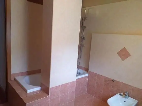 Ortak Ranzalı Oda, 1 Yatak Odası, Buzdolabı