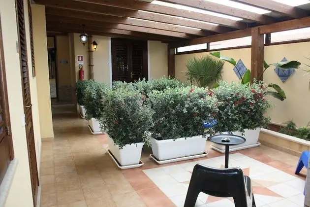 Tek Büyük Yataklı Oda, Veranda