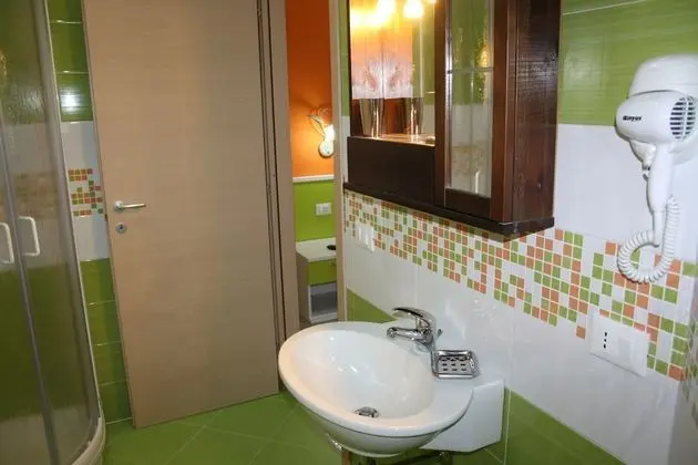 Tek Büyük Yataklı Oda, Veranda