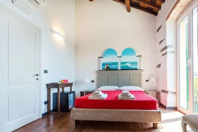 Luxury Tek Büyük Yataklı Oda (Balin)