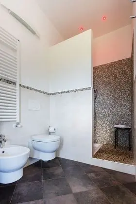 Luxury Tek Büyük Yataklı Oda (Balin)