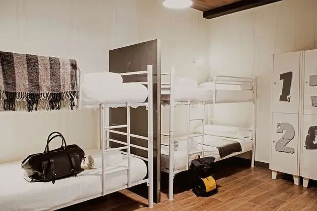 Ortak Ranzalı Oda (4 people)