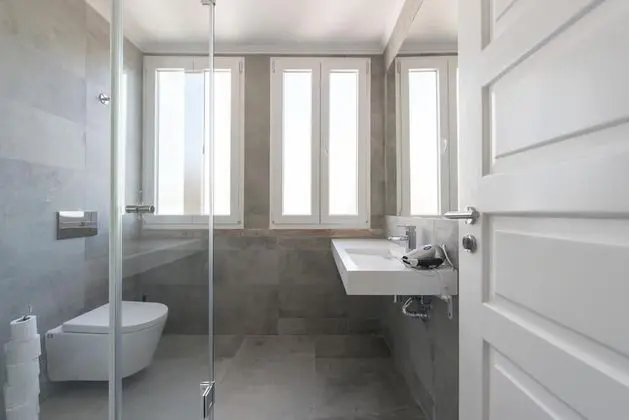 İki Ayrı Yataklı Oda, Ortak Banyo, Şehir Manzaralı