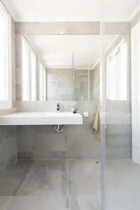 Tek Büyük Yataklı Oda, Ortak Banyo, Şehir Manzaralı (2)