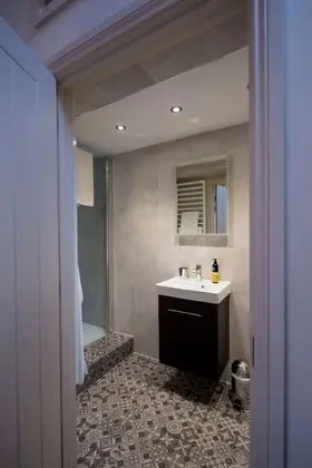 Comfort Tek Büyük veya İki Ayrı Yataklı Oda