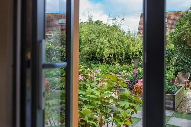 Comfort Tek Büyük veya İki Ayrı Yataklı Oda