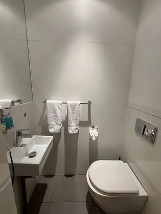 Economy Süit, Özel Banyo (Jacobson Suite)