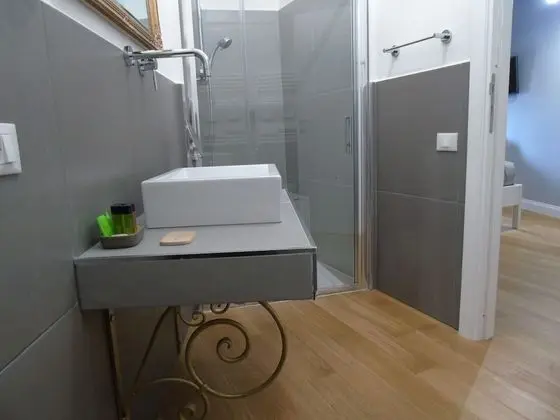 Grand Tek Büyük Yataklı Oda