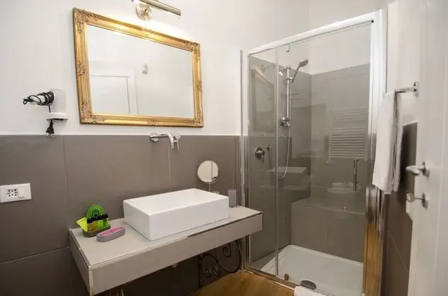 Grand Tek Büyük Yataklı Oda