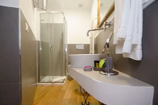 Superior Tek Büyük Yataklı Oda