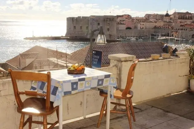 Tek Büyük Yataklı Oda (Double Room)