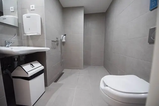 Standard Tek Büyük Yataklı Oda