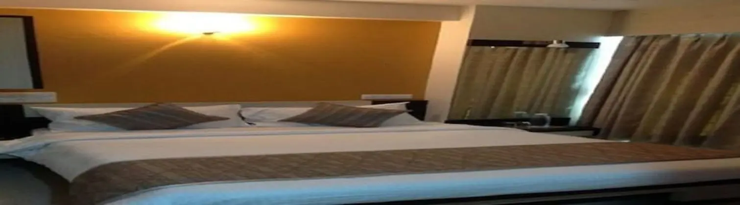 Deluxe Tek Büyük Yataklı Oda, 1 Yatak Odası, Sigara İçilmez, Özel Banyo