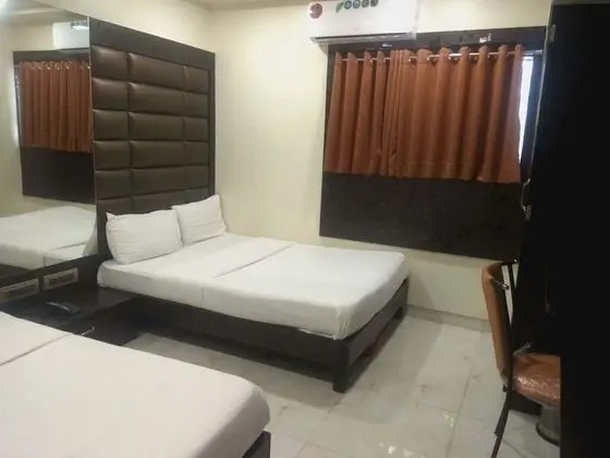 Deluxe Üç Kişilik Oda