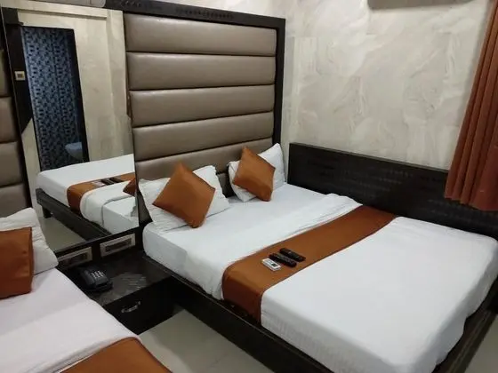 Deluxe Üç Kişilik Oda