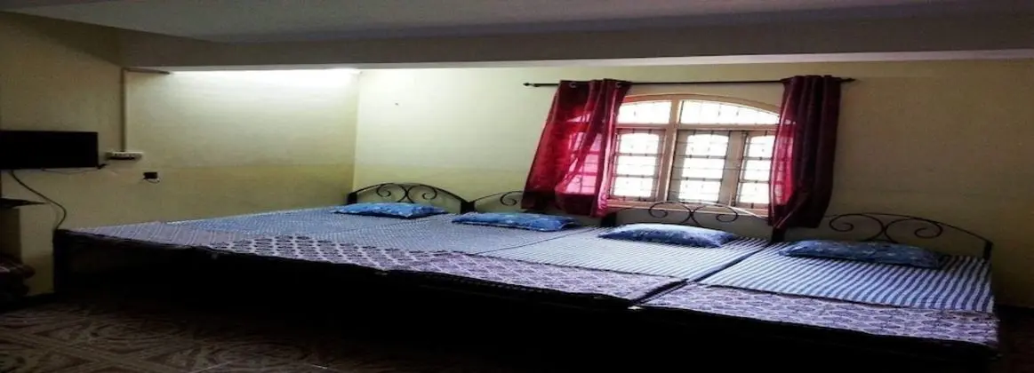 Family Tek Büyük Yataklı Oda
