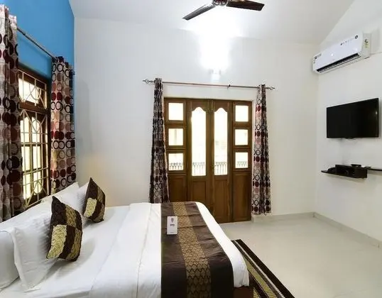 Deluxe Tek Büyük Yataklı Oda, 1 Çift Kişilik Yatak, Sigara İçilmez