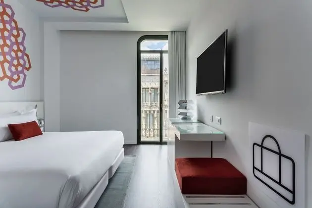 Tek Büyük veya İki Ayrı Yataklı Oda, Balkon