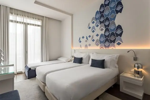 Tek Büyük veya İki Ayrı Yataklı Oda (with extra bed)