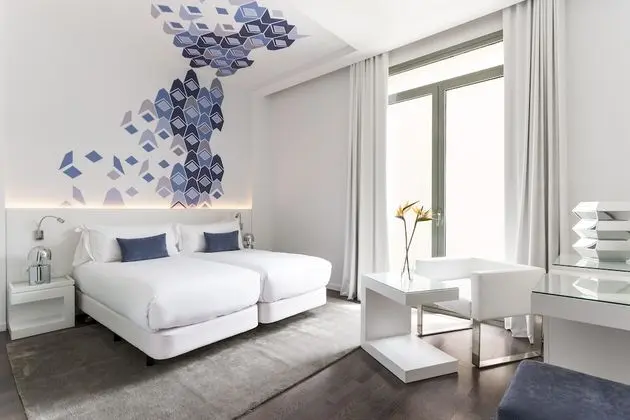 Tek Büyük veya İki Ayrı Yataklı Oda (with extra bed)