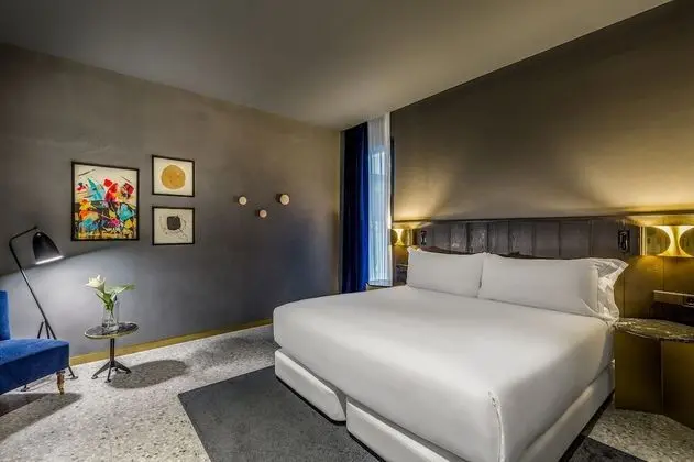 Basic Tek Büyük Yataklı Oda