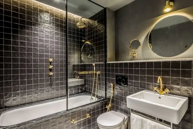 Basic Tek Büyük Yataklı Oda