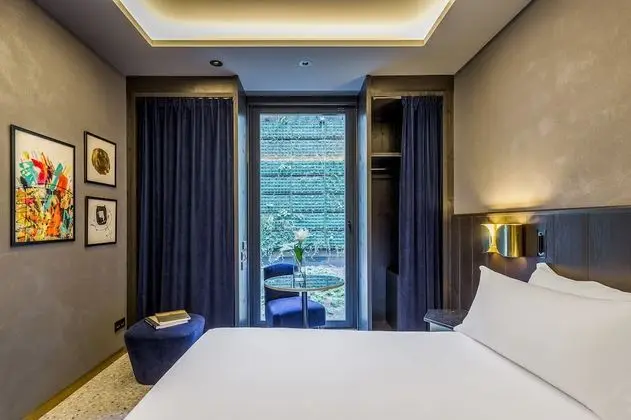 Standard Tek Büyük Yataklı Oda