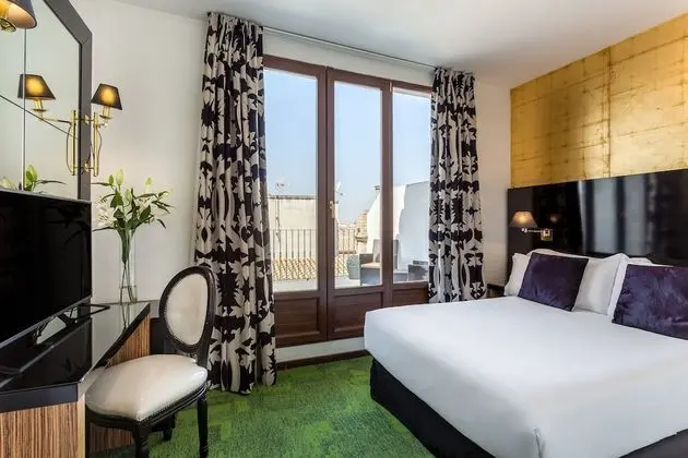 Tek Büyük Yataklı Oda, Teras