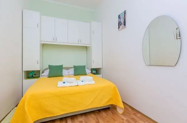 Tek Büyük Yataklı Oda (Double Room with patio and sea view)