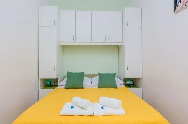 Tek Büyük Yataklı Oda (Double Room with patio and sea view)
