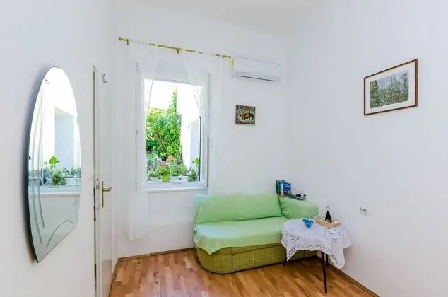Tek Büyük Yataklı Oda (Double Room with patio and sea view)
