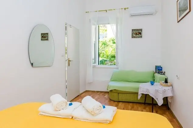 Tek Büyük Yataklı Oda (Double Room with patio and sea view)