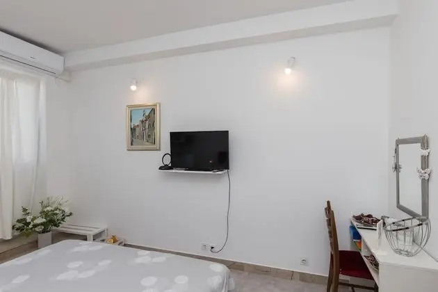 Tek Büyük Yataklı Oda (Double Room with Terrace)