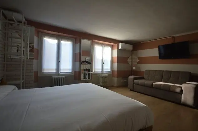 Dört Kişilik Oda, Özel Banyo (Room 8)